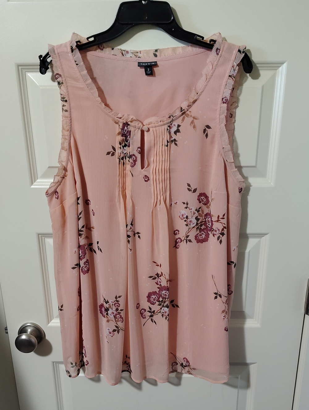 Torrid Blush Pink Floral Ruffle Trim Pintuck Sleeveless Blouse